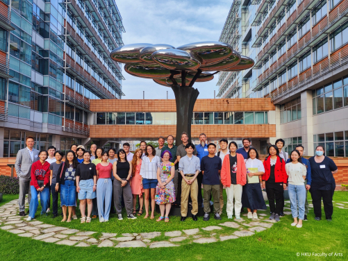 Group photo of Distinguished Speakers, participants, workshop organizers and BA(HDT) student helpers